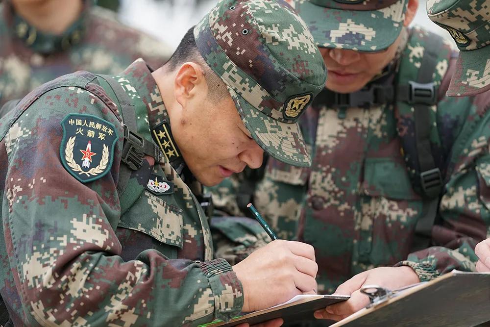 一纸、一尺、一地图，出发！