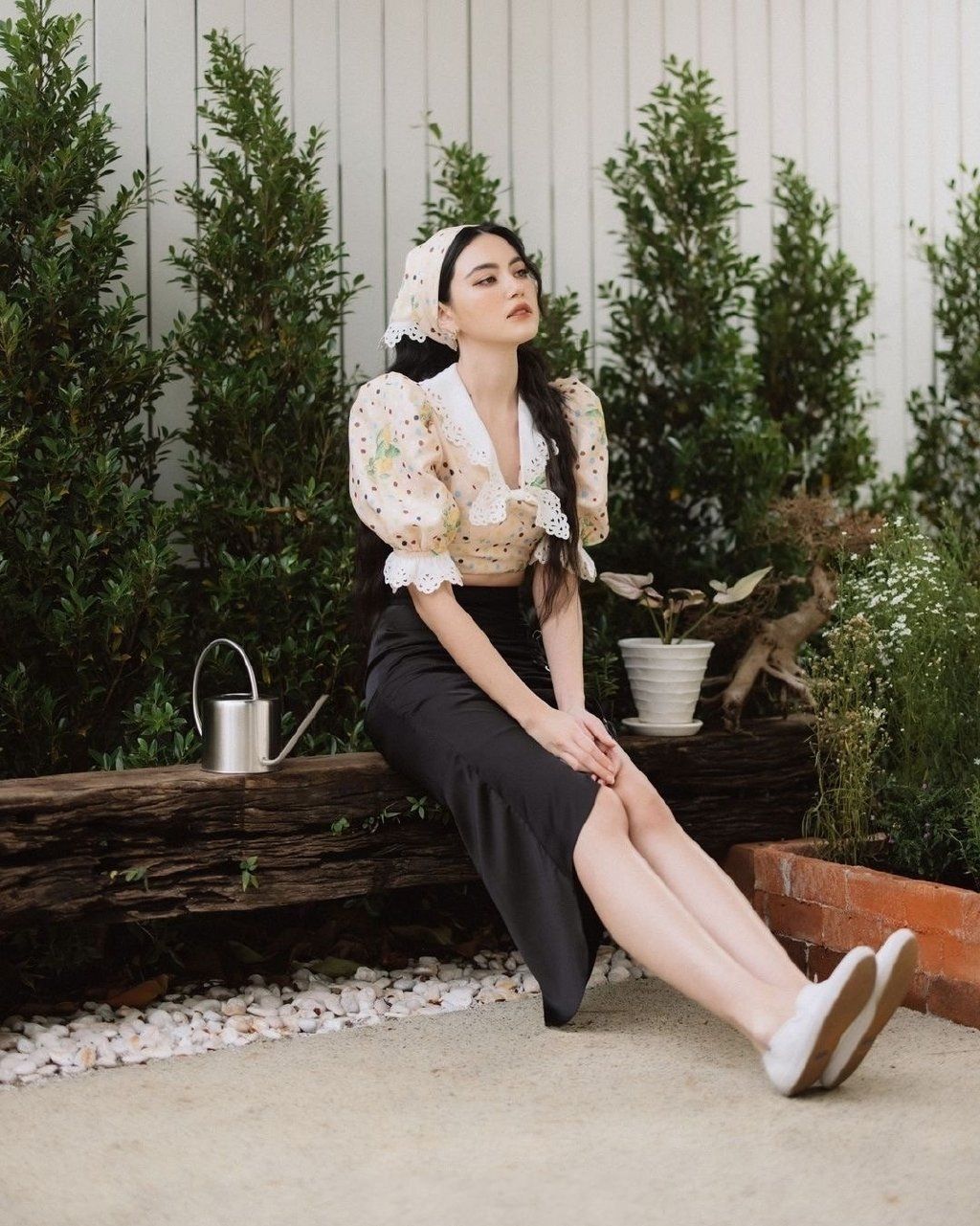 杨幂碎花裙粉色,杨幂穿东北碎花裙时尚感爆棚