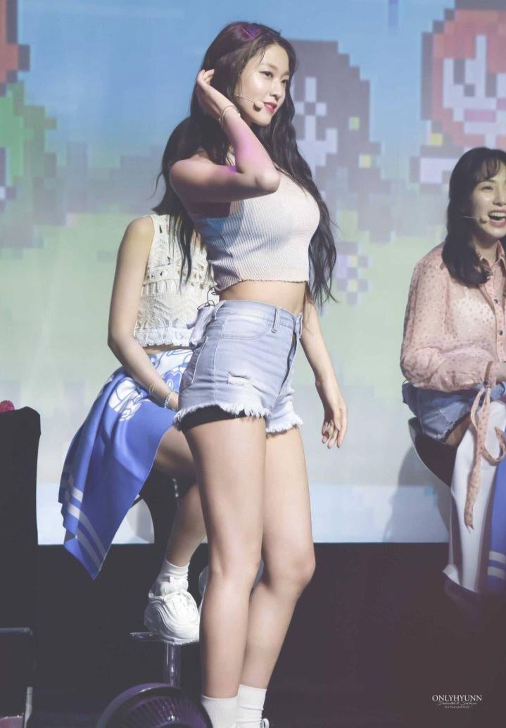 女团身材马甲线,女团腿马甲线