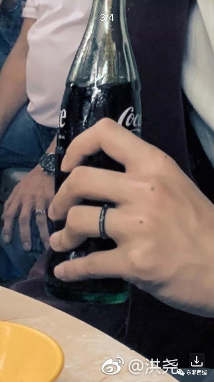 别人是找女友，他是找妈！