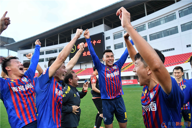 黄海黄海我爱你就像老鼠爱大米!网友本网盖500楼评论为球队请功!你啥建议?