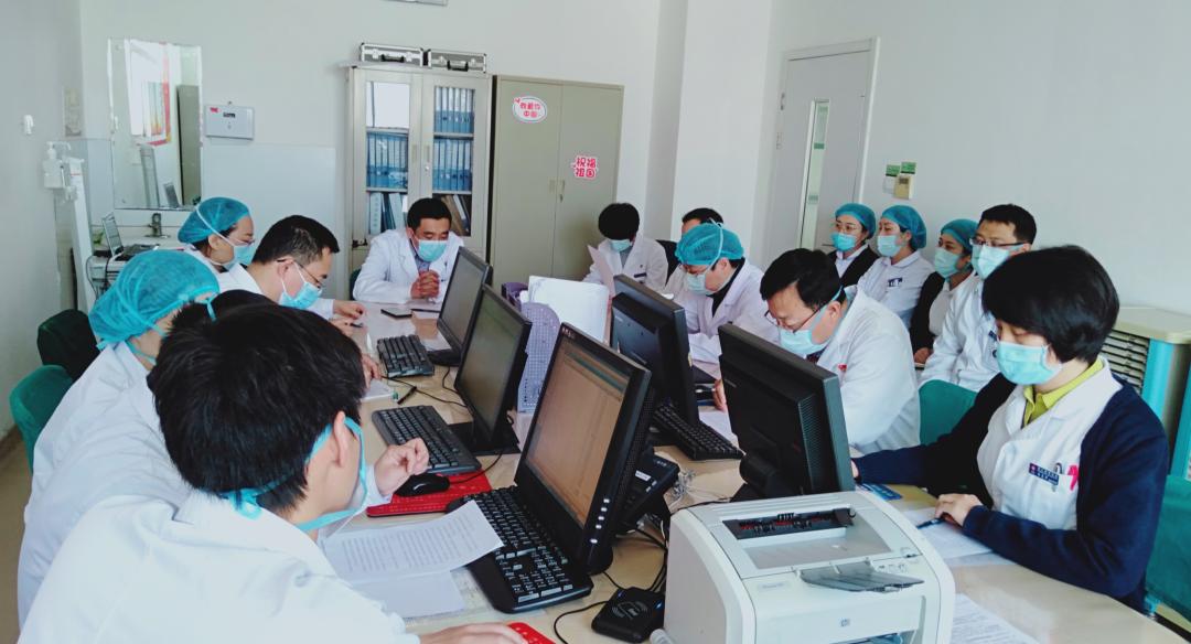 国内全髋关节置换最好的医生,微创全髋关节置换手术与传统置换