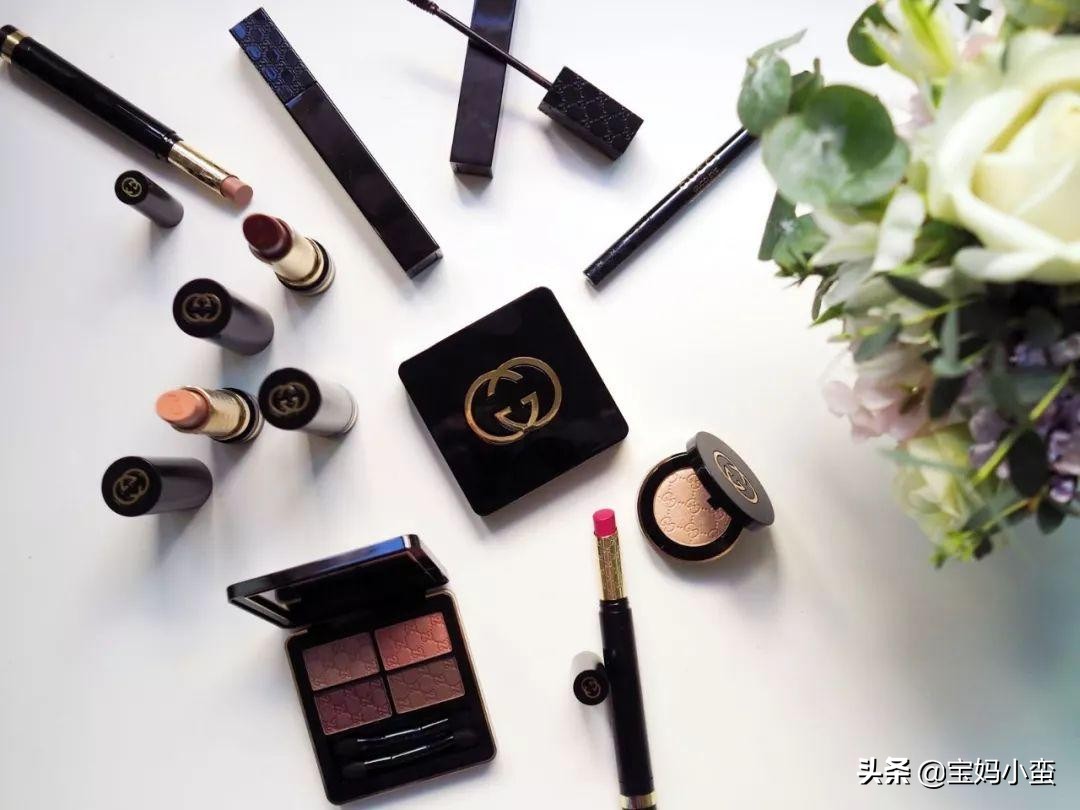 化妆品的正确使用顺序,化妆品的使用顺序和顺口溜