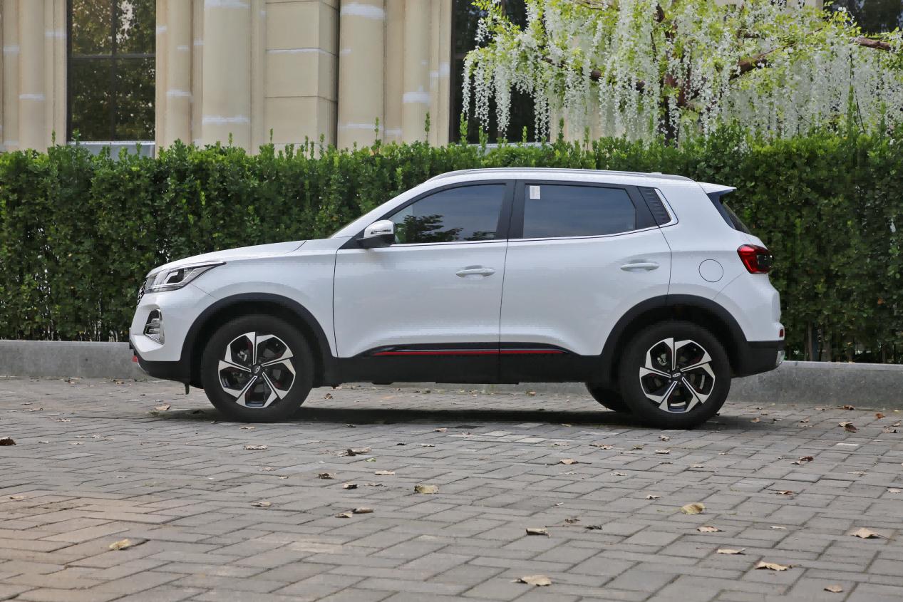 奇瑞瑞虎5x超级英雄版试驾视频,沉浸式体验奇瑞瑞虎5x超级英雄版