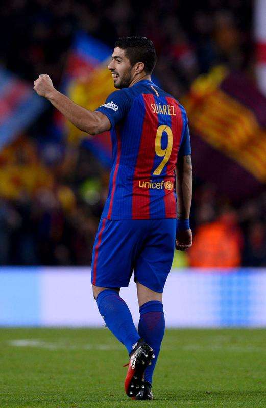 世界足坛十大顶级中锋,世界足坛十大中锋