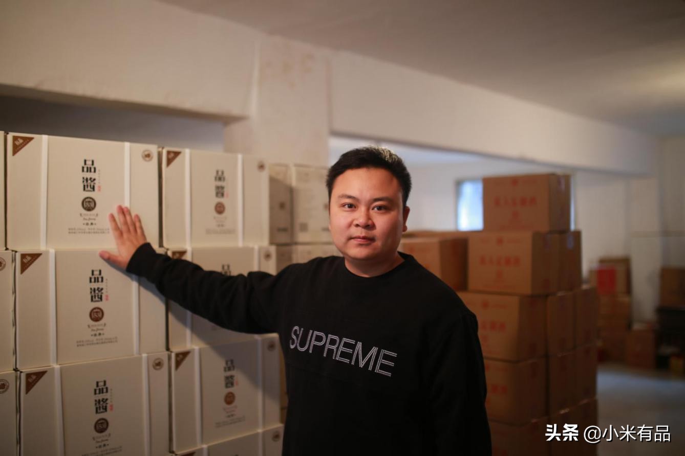 走进酒厂寻香觅味体验白酒文化,探访酱酒酒厂