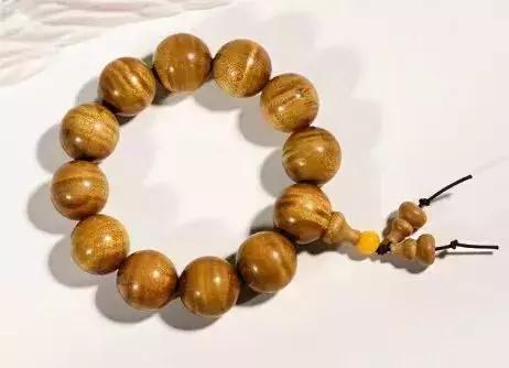 金丝楠不适合做手串,金丝楠手串盘10年以上效果