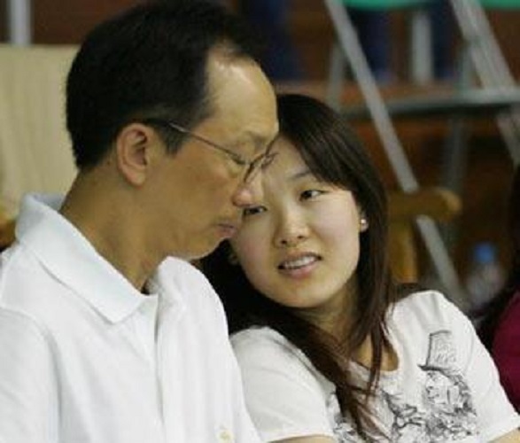 跳水员伏明霞照片,跳水冠军伏明霞个人简历