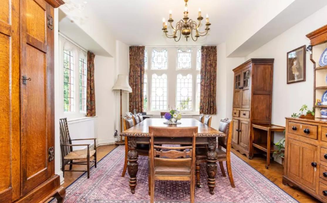 在英国100人民币能买到什么,100万英镑在英国能买什么房子