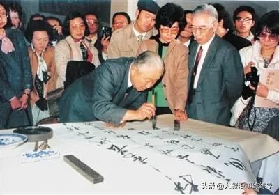 毛毡在书法中的用途详细点,书法毛毡是用来干嘛的啊