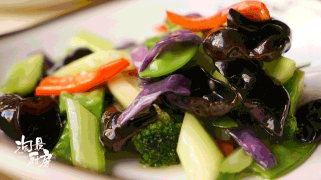 香酥雪花牛小排,香酥小牛排点心