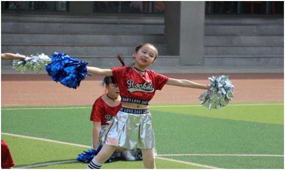 东风路小学的啦啦操,河南省东风路小学啦啦操