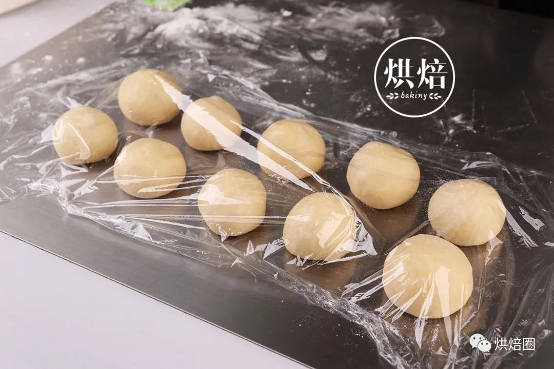 卡仕达酱奶酪餐包,卡仕达酱小餐包教程