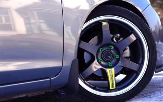 思域不改，不如推下海？“过气”的九代思域轻改装