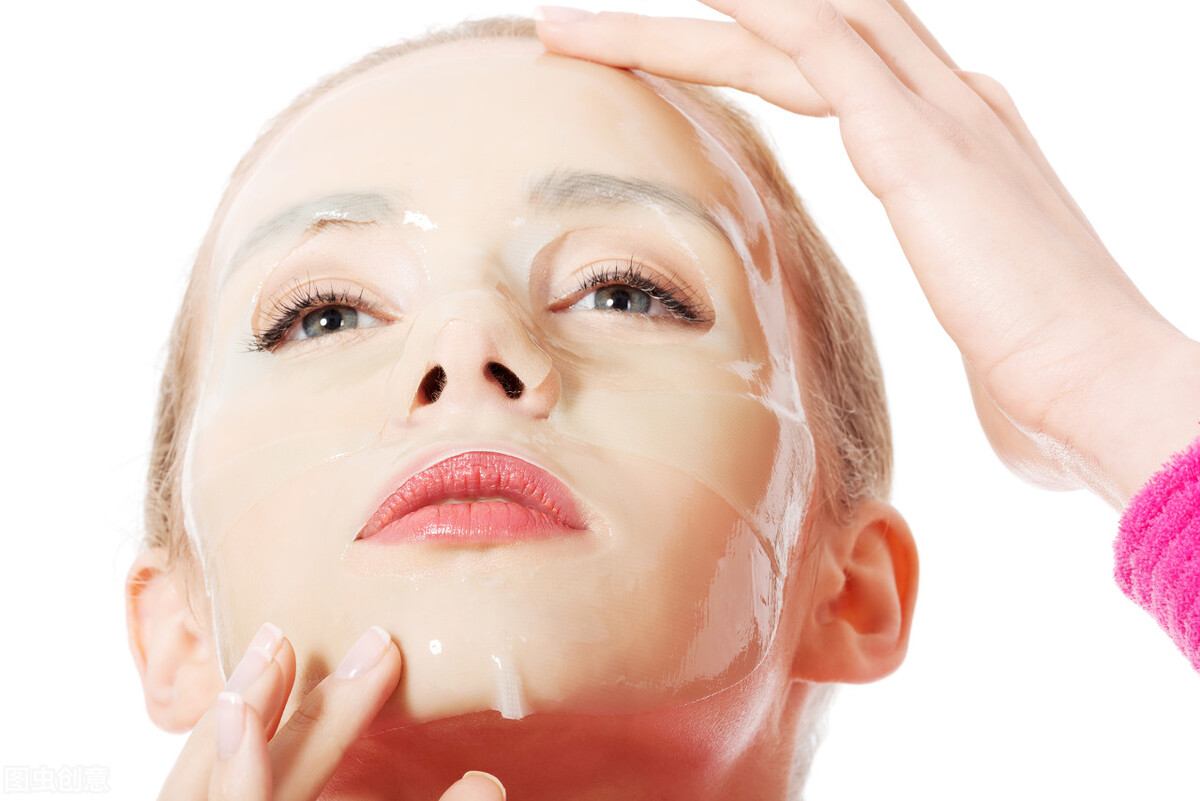 敷完面膜前要不要涂水乳,敷完面膜要不要洗再去化妆