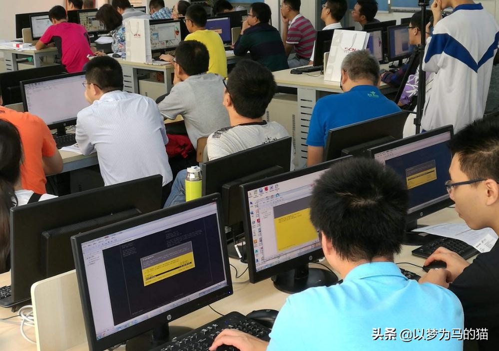 专科生最容易就业的十个专业推荐,2023年专科报考热度