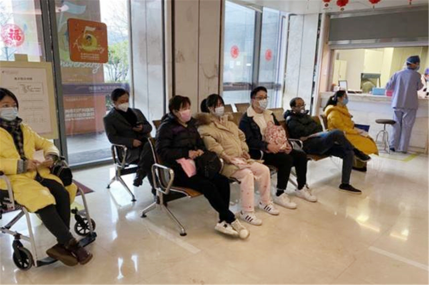 怀孕8周是不是看不出来双胎,怀孕8周还没有看到胎芽正常吗