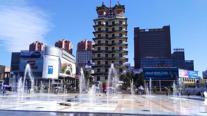 河南博物院九大镇馆之宝杜陵方鼎,郑州商城遗址出土的杜岭方鼎图片