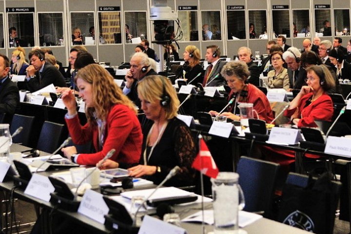 风口职业及岗位,口译员现场工作