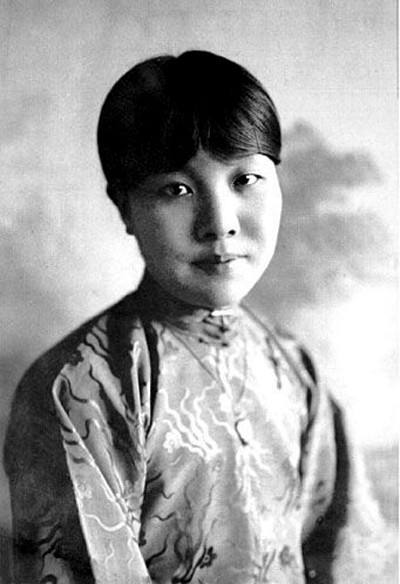 论冰心笔下泰戈尔形象之变迁