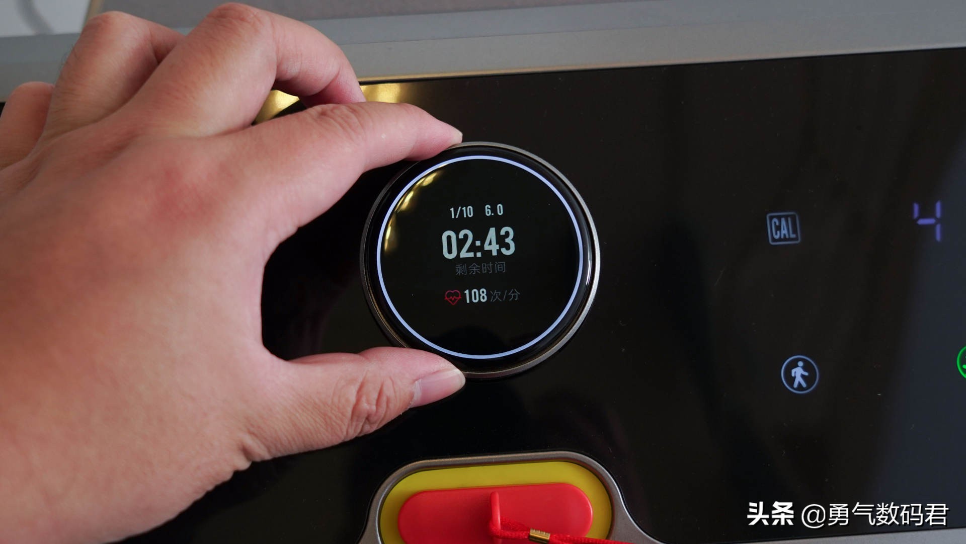 荣耀亲选磁悬浮减震跑步机价格,立久佳跑步机h1优缺点