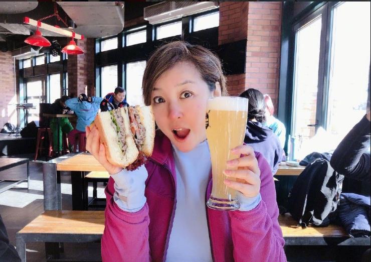 在家防疫也出问题?主持人李静误服医用酒精,立即发文叮嘱粉丝