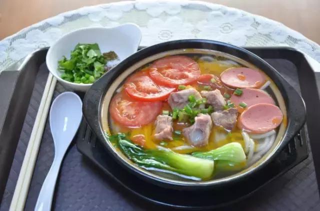 云南米线的花式吃法你试过几种,云南米线的正宗吃法