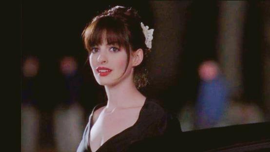 怎样吸引单位男同事,怎么追公司的男同事