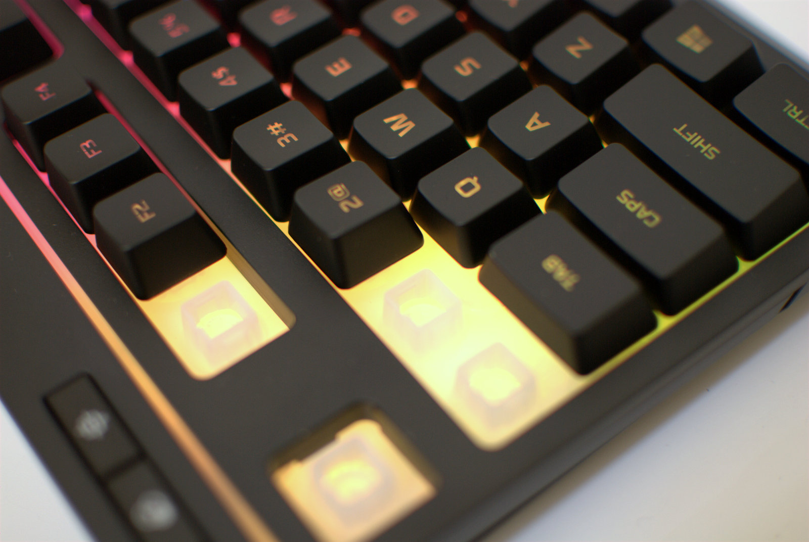 金士顿hyperx键盘火轴怎么样,金士顿hyperx键盘是热插拔吗