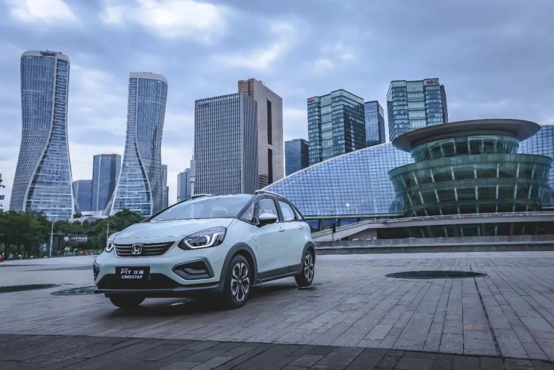 小型汽车的底盘都多高,小型车底盘