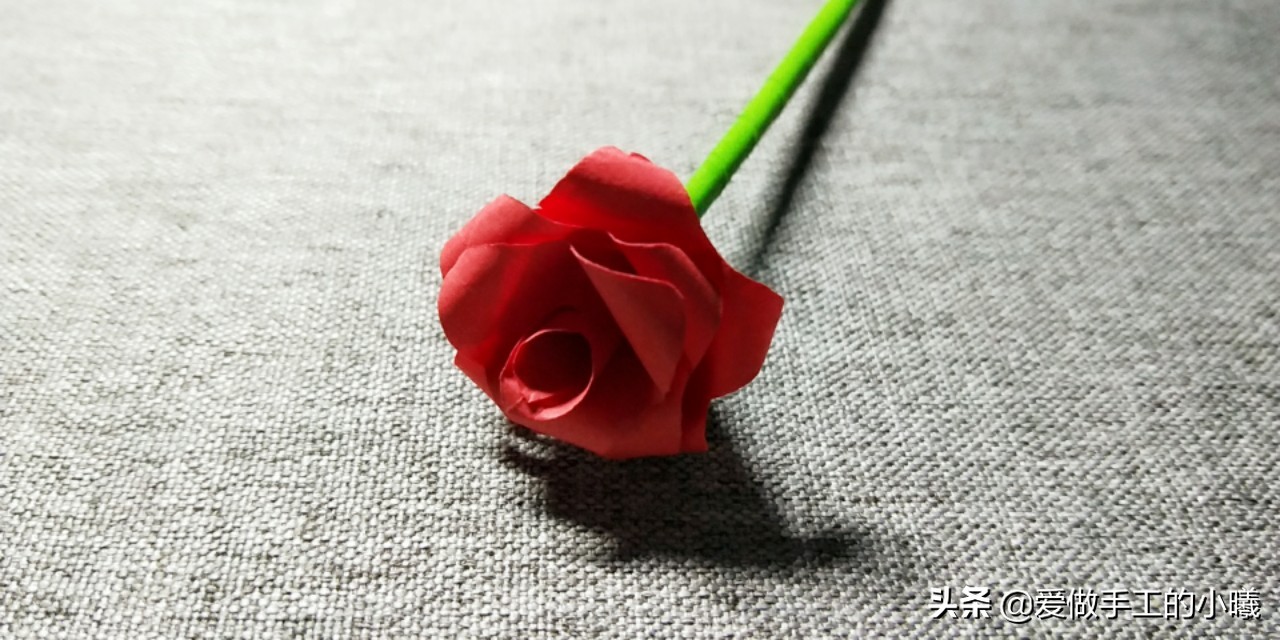 玫瑰花折纸方法简单易折非常漂亮,用吸管怎么折星星和玫瑰花慢动作