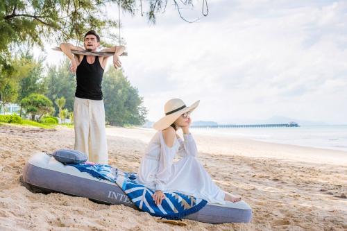 杨烁王黎雯吵架合集,小包总杨烁王黎雯一家四口