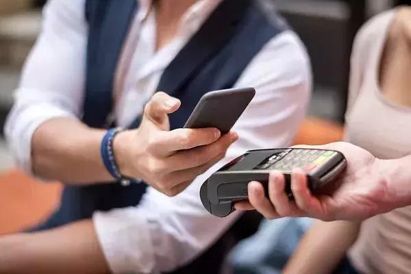 没带身份证能否取火车票,没带身份证火车票能取吗