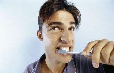 牙齿冷水敏感最好的解决方法,喝冷水牙齿酸痛用什么药