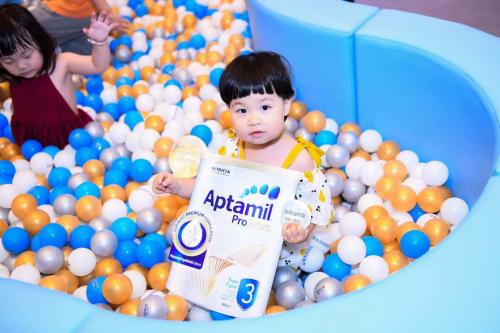 重磅！澳洲爱他美白金升级版燃爆青岛，实力瞩目引关注