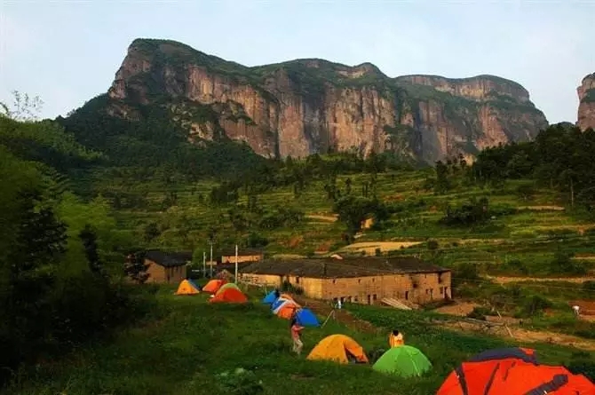 浙江最美山顶露营地,浙江缙云周边露营地推荐