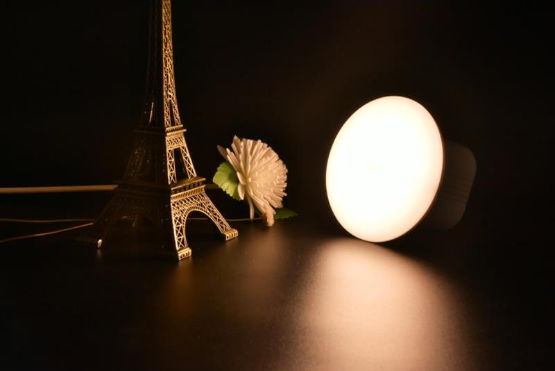 小夜灯充电就亮不充电就不亮,小夜灯充电正常就是不亮