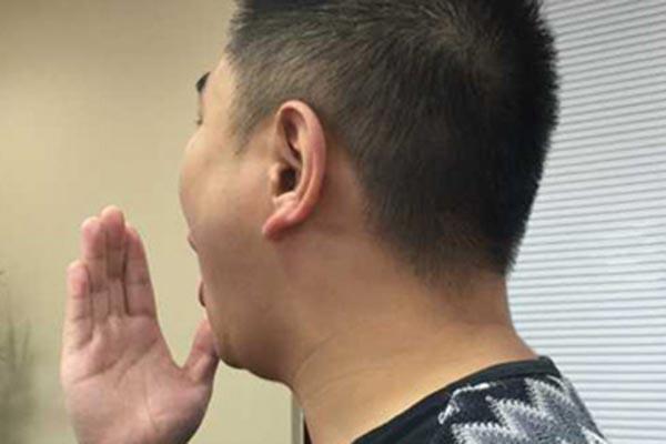 早上起来，嘴巴里异味明显？教你小妙招，让口腔异味消失