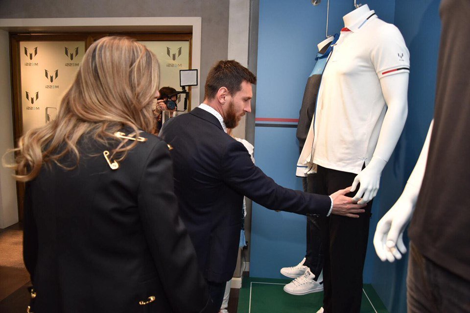梅西发布个人潮牌M10！对标C罗，他的衣品还是个“弟弟”