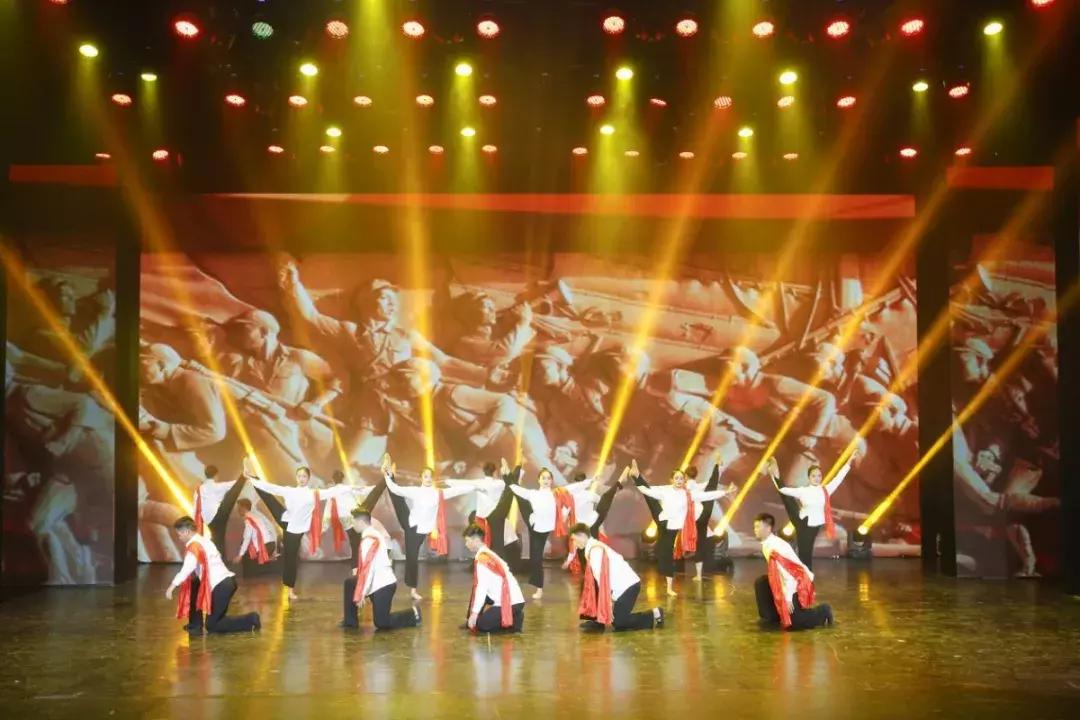 恰同学少年沉浸式演出,恰同学少年比赛现场第一名