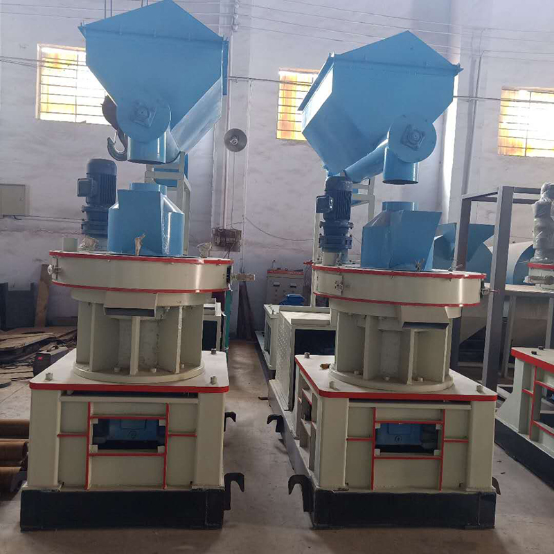 最新款饲料颗粒机,漂浮鱼饲料颗粒机