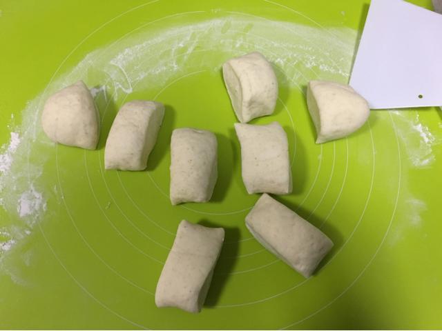 自己蒸的馒头有嚼劲不蓬松,自己蒸的馒头有点粘是怎么回事