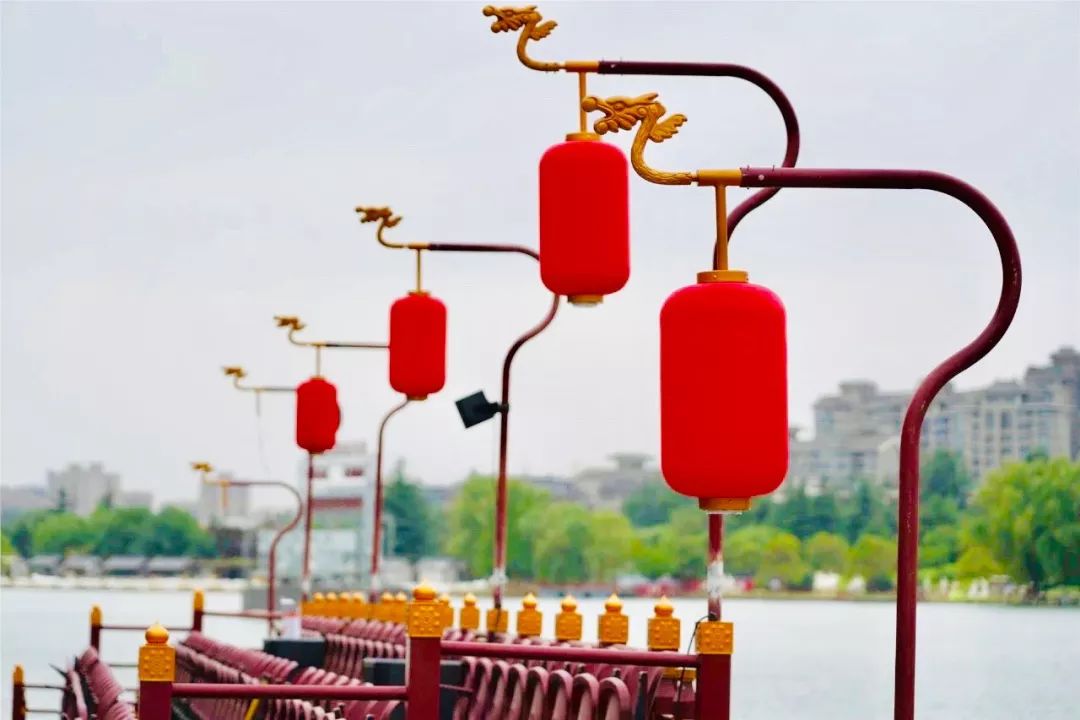 登上这艘船的密码叫“开元”