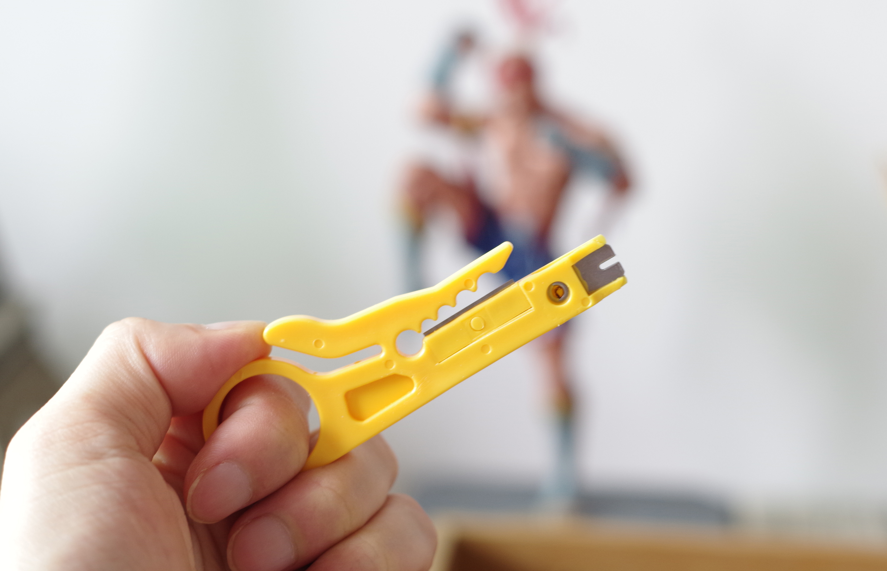 家里网线口坏了去哪里找人修,家里网线接口坏了找谁修