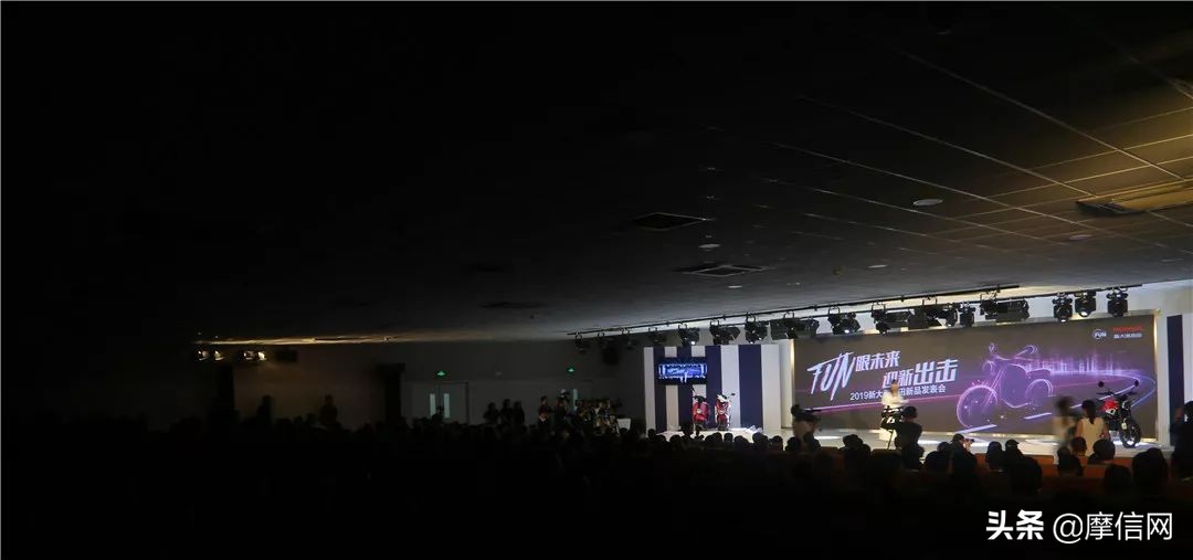 cbf190tr本田箱子,新大洲本田cbf190tr对比190ss