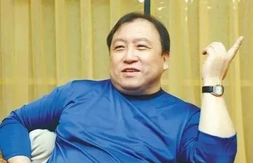 一代童星没落史:李连杰接班人谢苗翻红艰难,悄悄娶回仙3圣姑