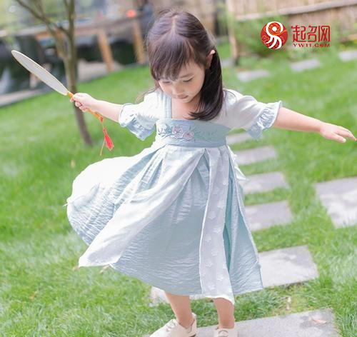 女孩名字古风温柔惊艳叠字,黄姓带有仪女孩名字古风温柔惊艳