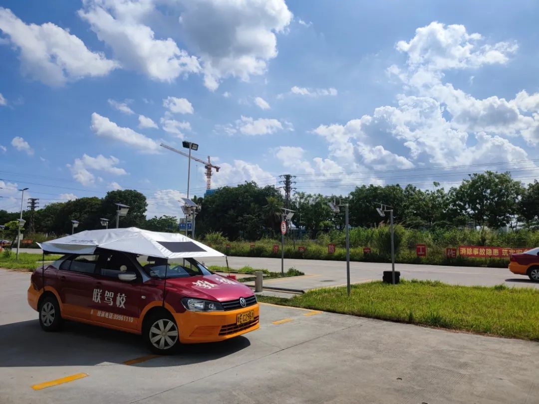 为啥驾校可以包补考费,驾校真的包接送吗