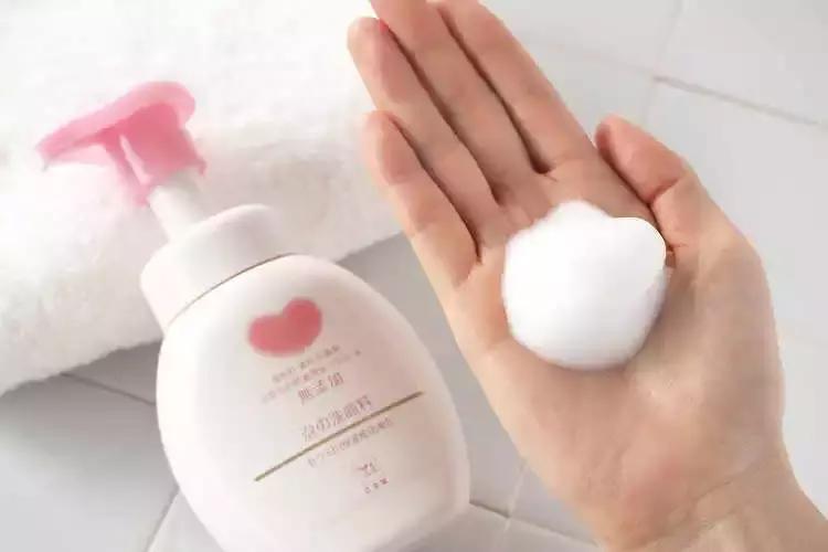 清洁肌肤强的洗面奶推荐,夏季用什么洗面奶最好