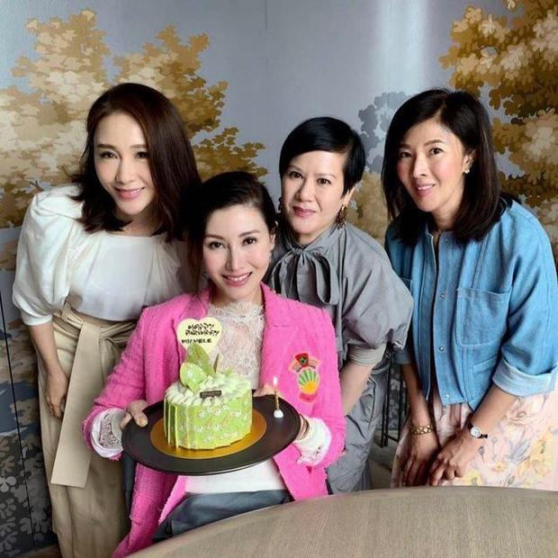 黎姿和李嘉欣近况,李嘉欣黎姿近况